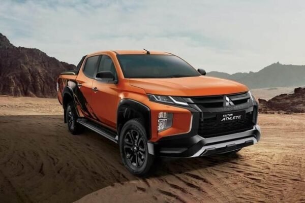 Mitsubishi Triton 2024 accepts deposits in Vietnam, expected delivery in September 5