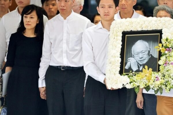 Afraid of being arrested, the grandson of late Prime Minister Lee Kuan Yew left Singapore 0
